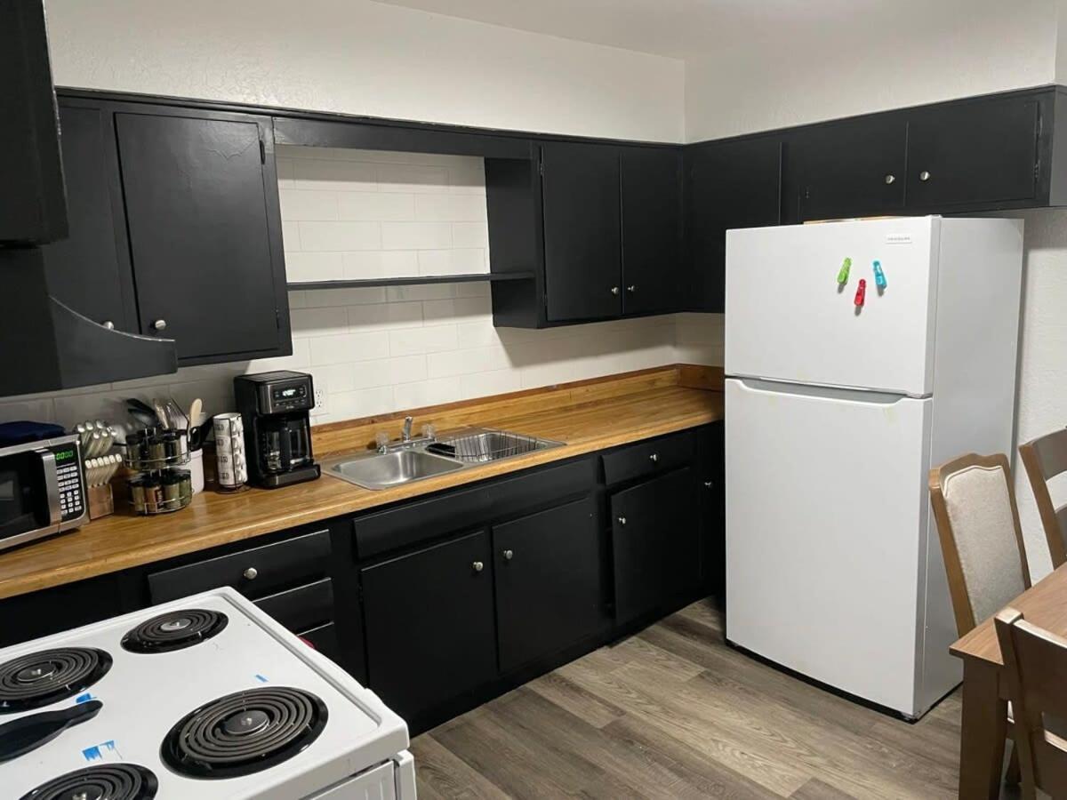 Cozy 3-Bedroom, 1-Bath Home Close To Fort Sill 劳顿 外观 照片
